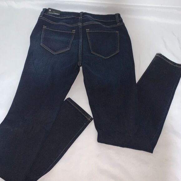 Women's FASHION NOVA skinny high rise jeans, size 9 distressed stretch stye - Picture 2 of 7